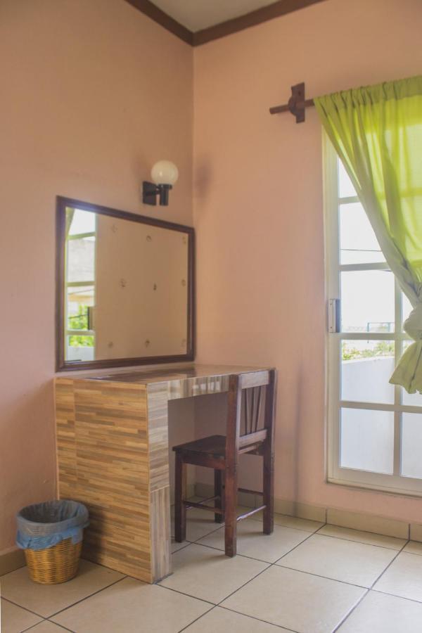Hotel Casa Juanita Puerto Escondido  Buitenkant foto